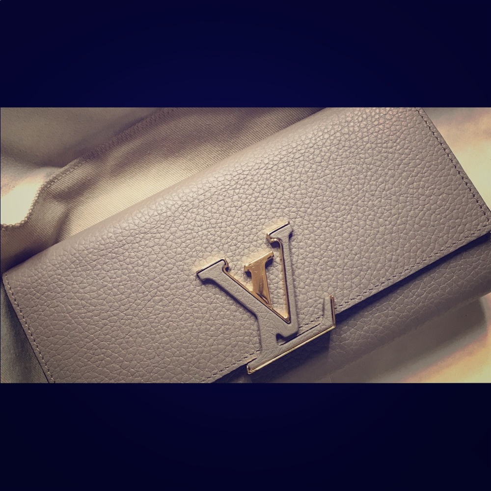 Louis Vuitton Capucines Wallet